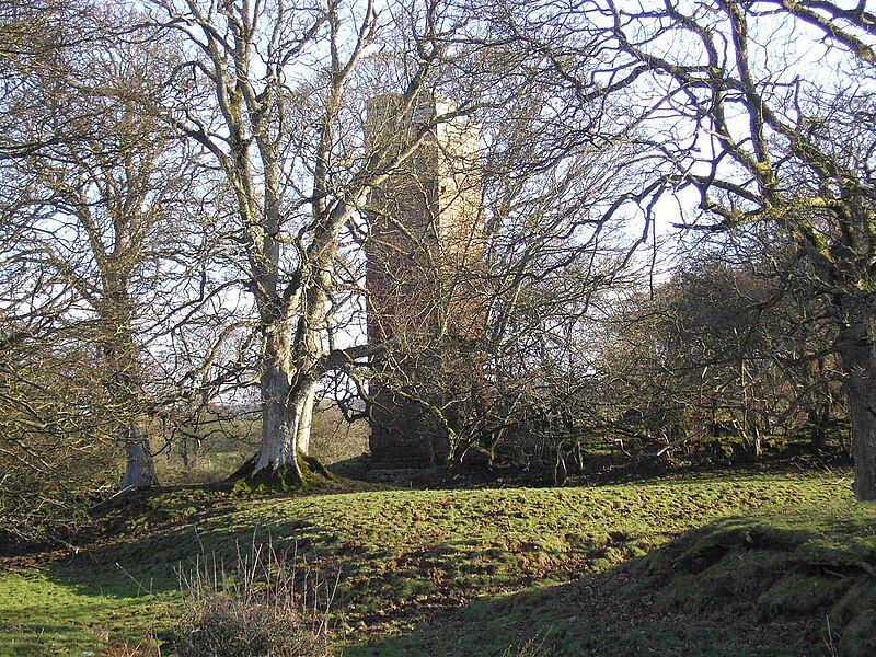 File:Kirkoswald Castle.jpg