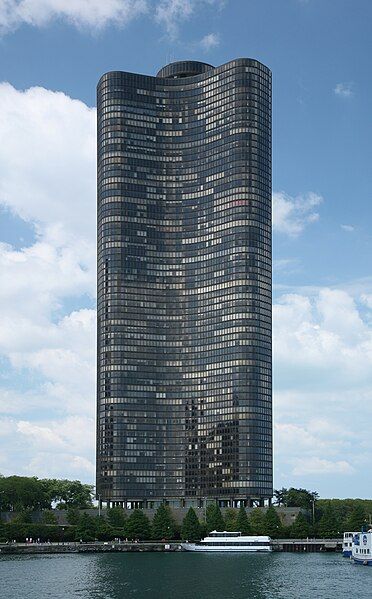 File:Lake Point Tower.jpg