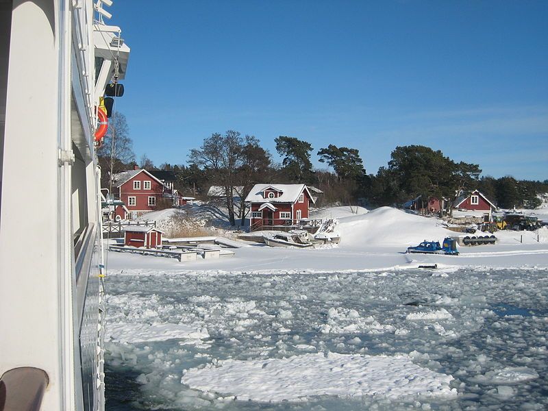 File:SödraIngmarsö2010.JPG