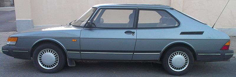 File:SAAB 900i left.jpg