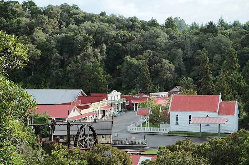 File:Shantytown from lookout.jpg