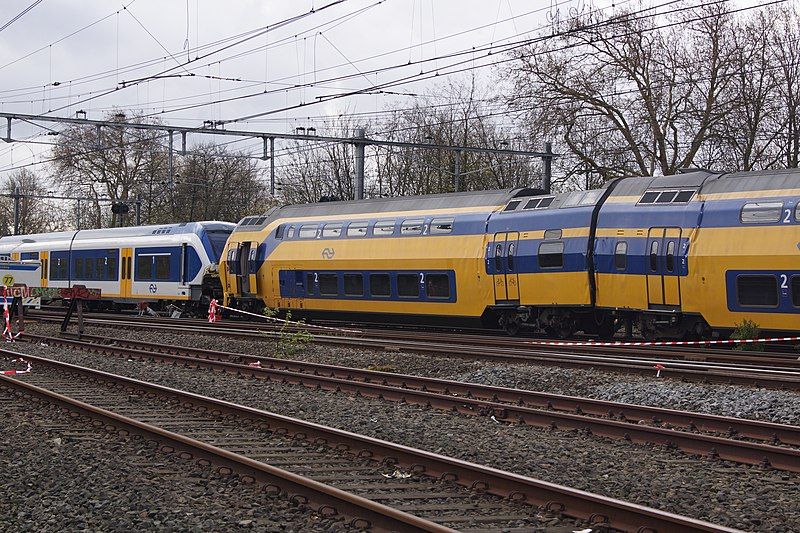 File:Treinongeluk Westerpark.JPG