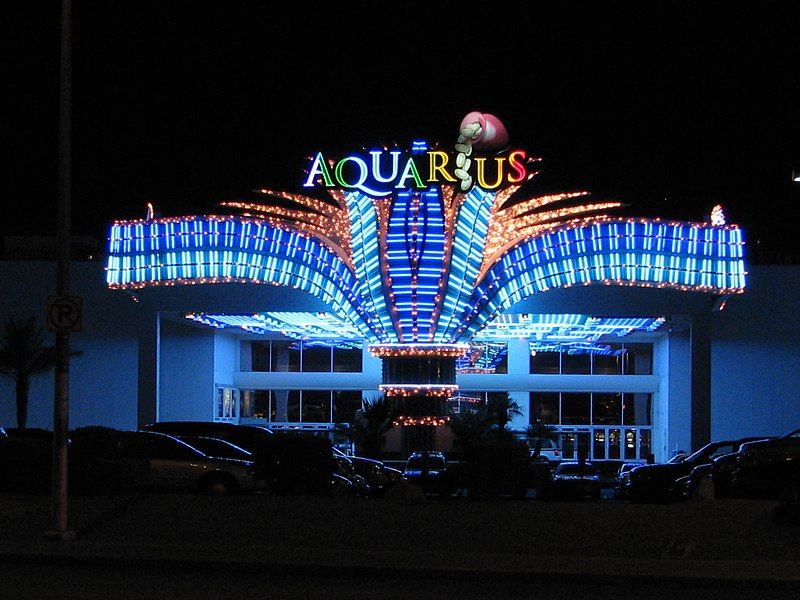 File:Aquarius Casino entrance.jpg