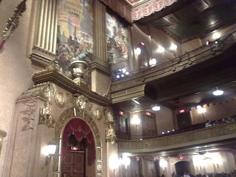 File:Beacon Theatre (6177609775).jpg