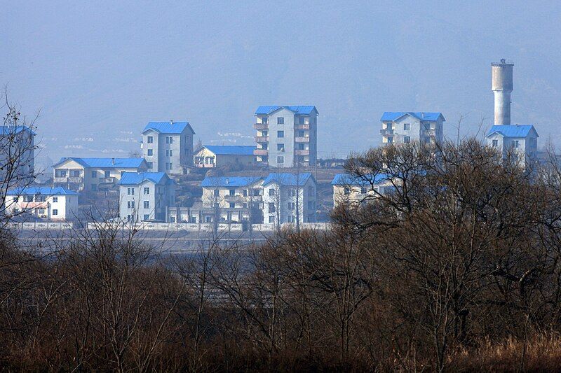 File:Buildings in Kijong-dong.jpg