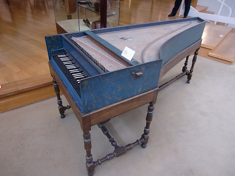 File:Clavecin Delin.JPG