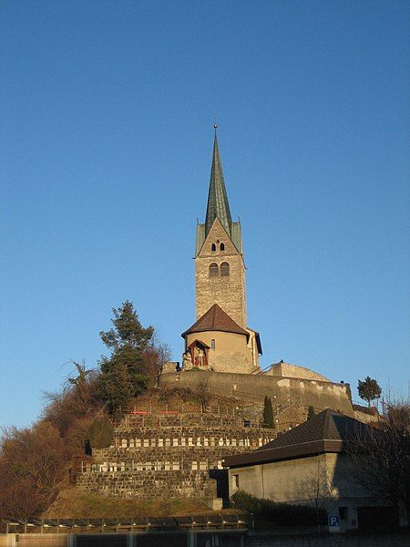 File:Domat Kirche.jpg