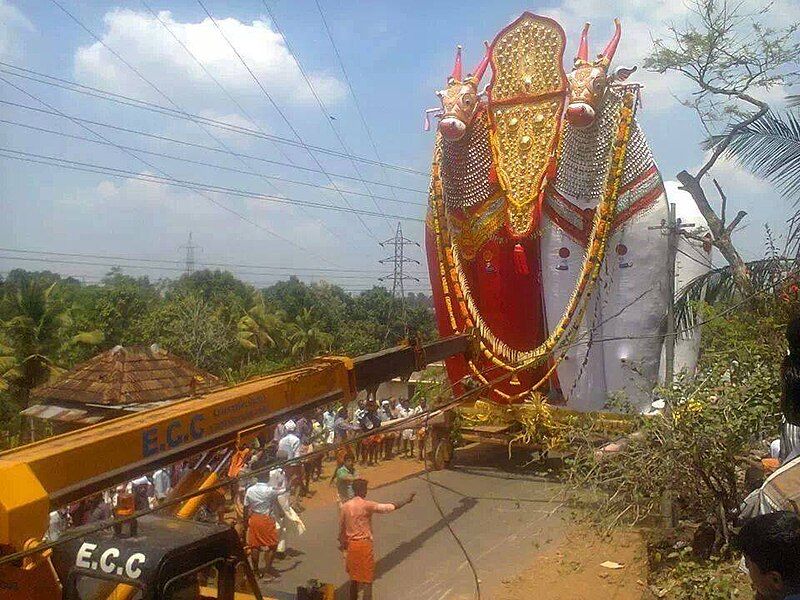 File:Edappon Nandikeshan Padanilam.jpg