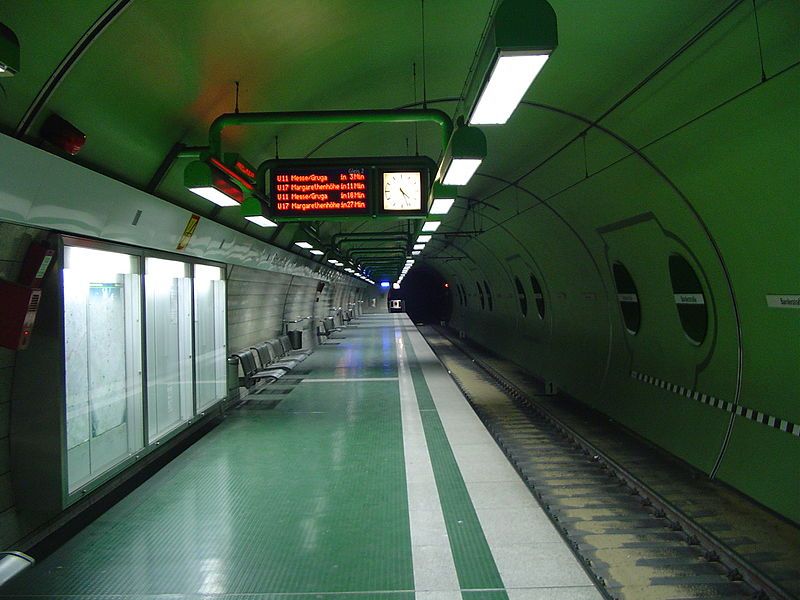 File:Essen-station-bamlerstr.jpg