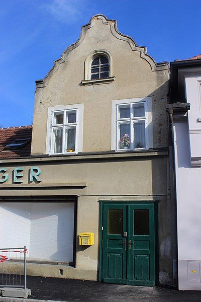 File:GarsRainharterstraße18.JPG