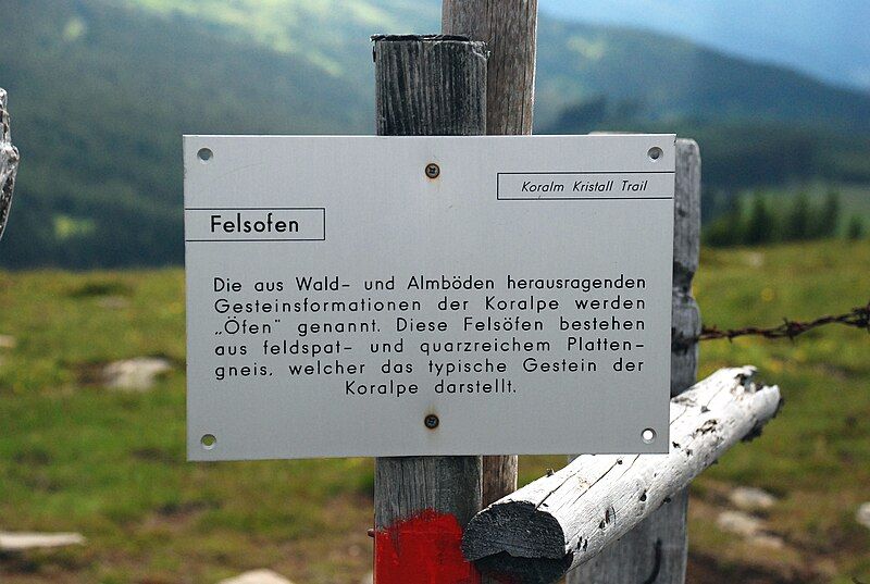 File:Handalm Schild Felsofen.jpg