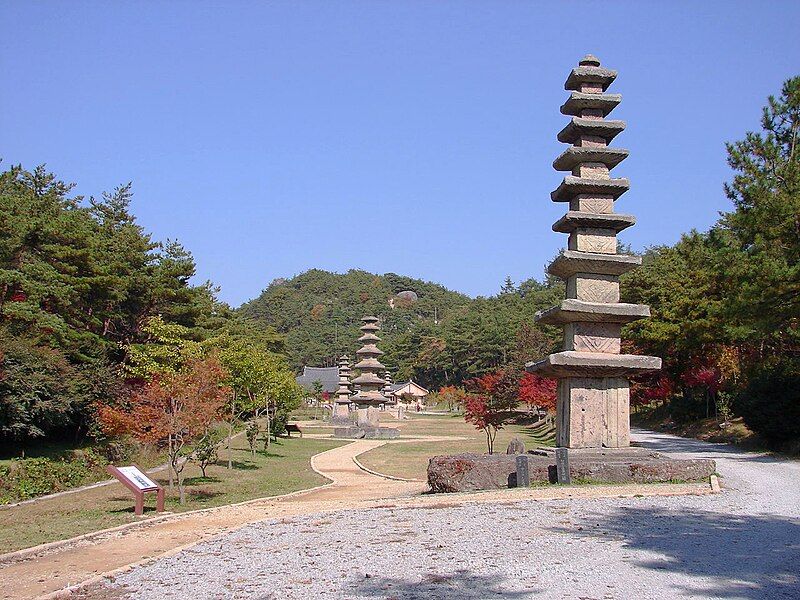 File:Korea-Unjusa 4461-07.JPG