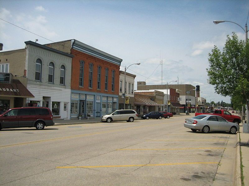 File:Lena Il Downtown4.JPG