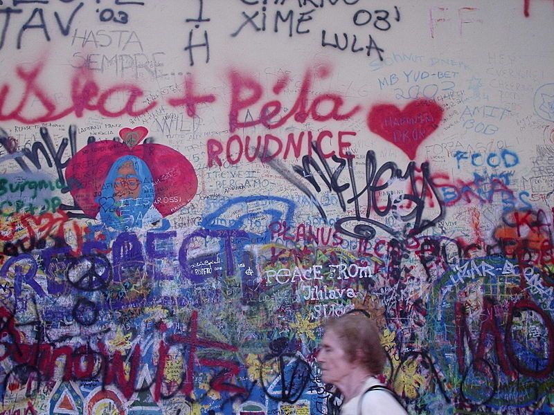 File:Lennon Wall, Prague.JPG