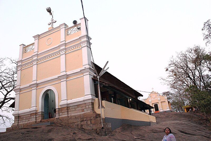 File:Malayattoor Church.jpg