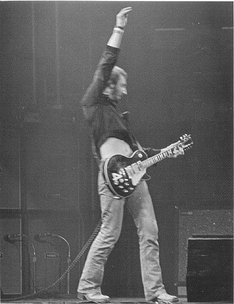 File:Pete Townshend Windmill.jpg