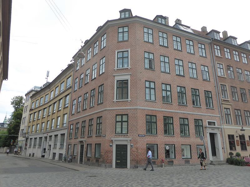 File:Suhmsgade 02.jpg