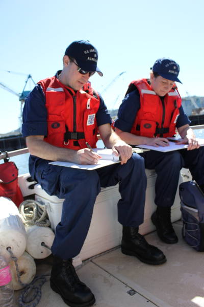 File:USCGAUXPQS.png