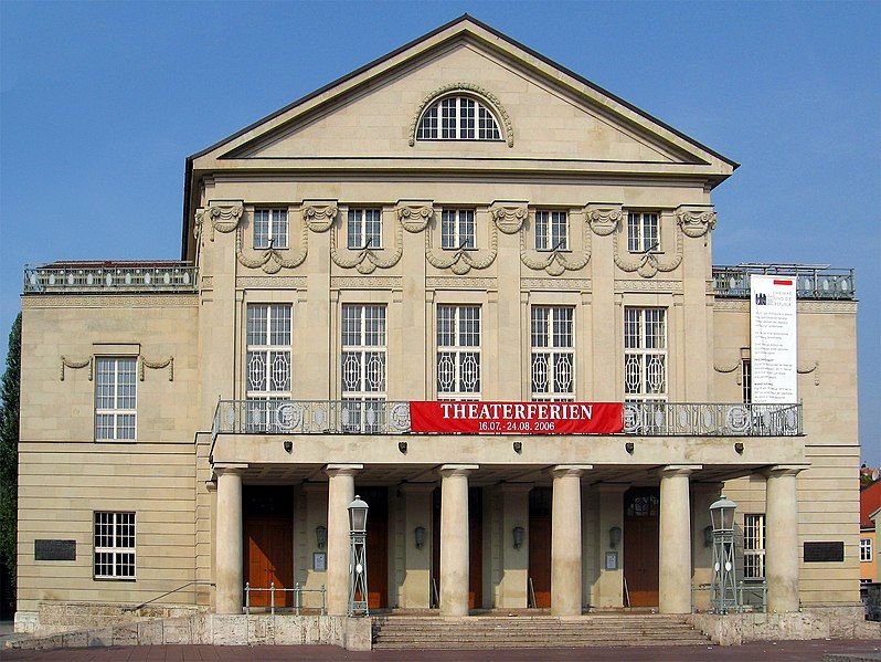 File:Weimar Theater.jpg