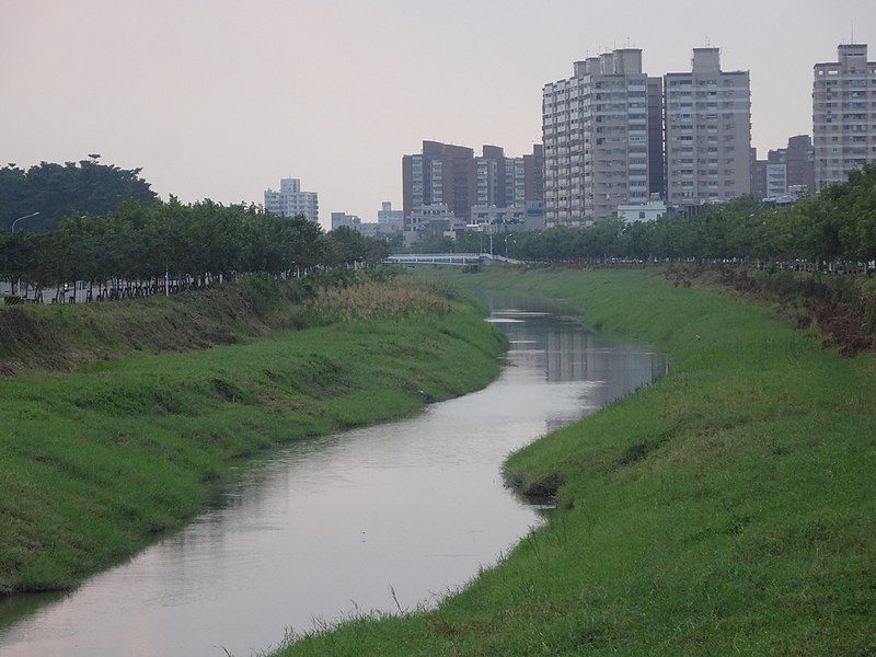 File:Agongdian River.jpg