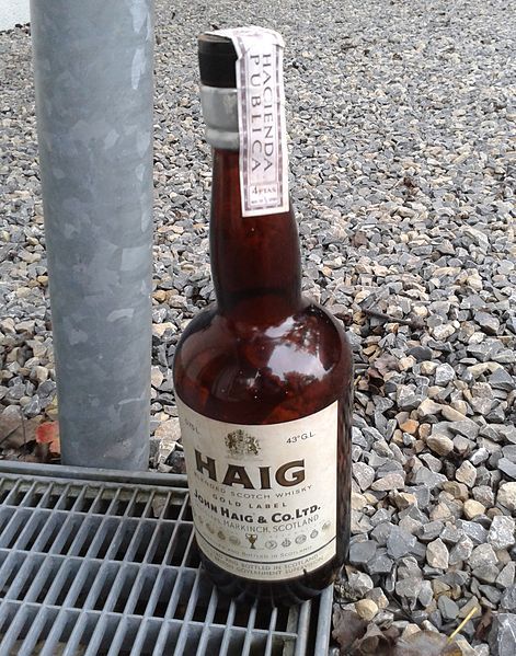 File:Bottle Haig Whiskey.jpg