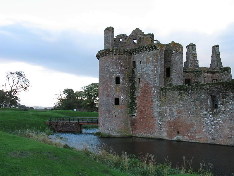 File:Caerlaverock32.jpg