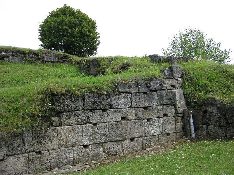 File:Cetatea Blidaru.JPG