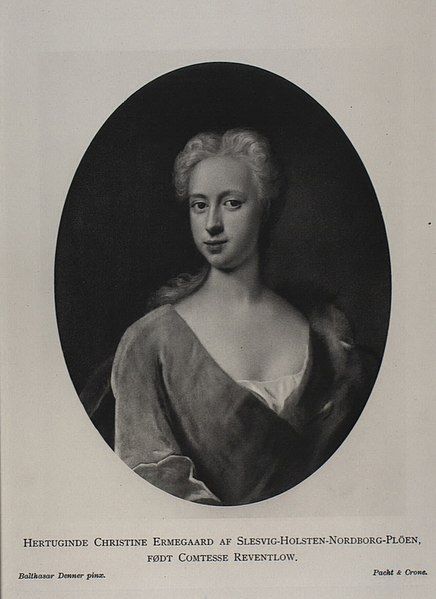 File:Christine Armgard.jpg