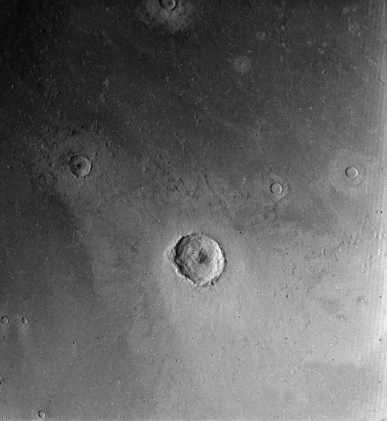 File:Gamboa crater 670B53.jpg