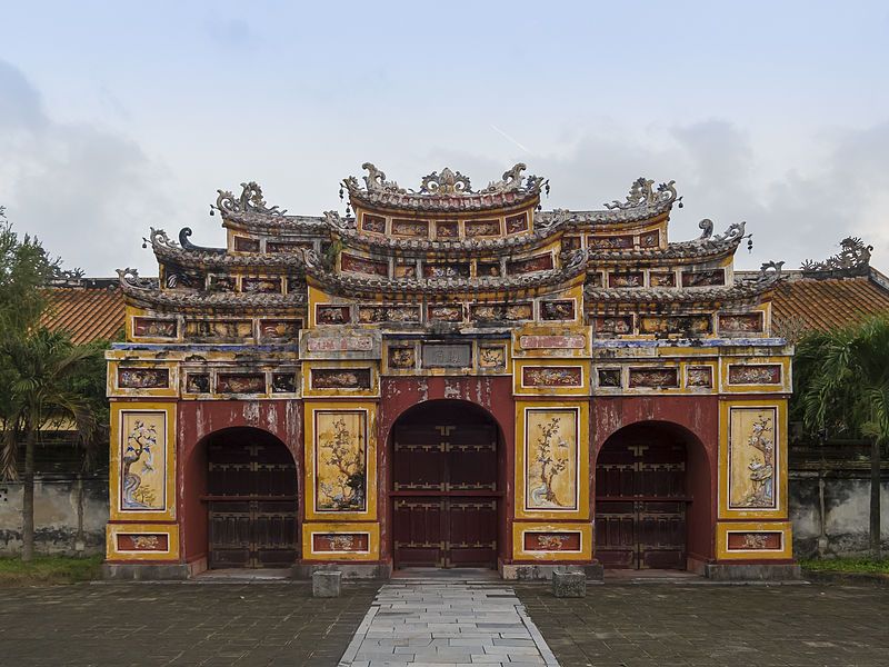 File:Hue Vietnam Citadel-of-Huế-04.jpg