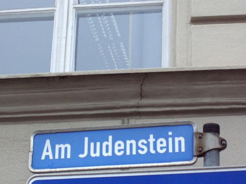 File:JudensteinRegensburg-Straßenschild.JPG