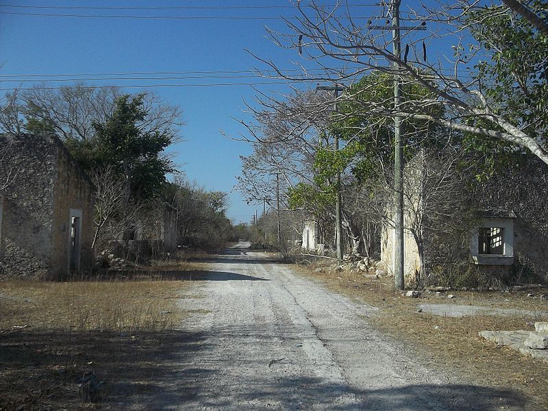 File:Misnebalam, Yucatán (23).jpg