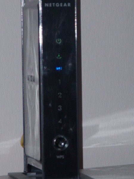 File:Netgear wnr3500L1.JPG