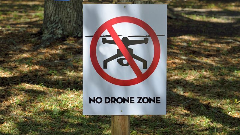 File:No-drone-zone-area-sign.jpg