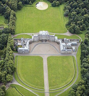 Hopetoun House