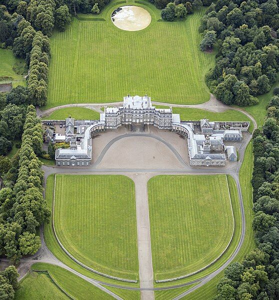 File:Scotland-2016-Aerial-Hopetoun House.jpg