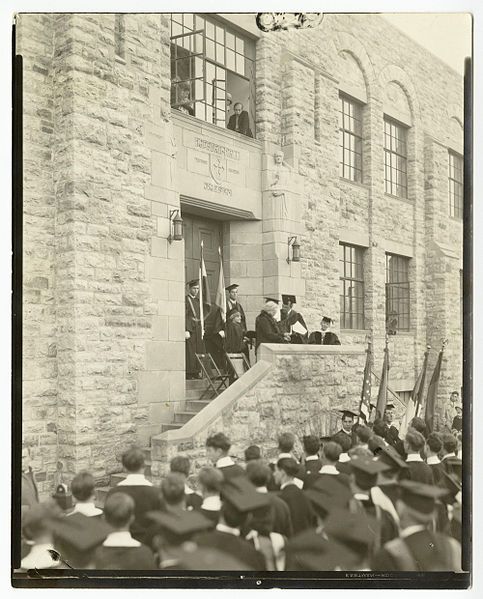 File:StLawrenceUniversityMadamCurieHepburnHall.jpg