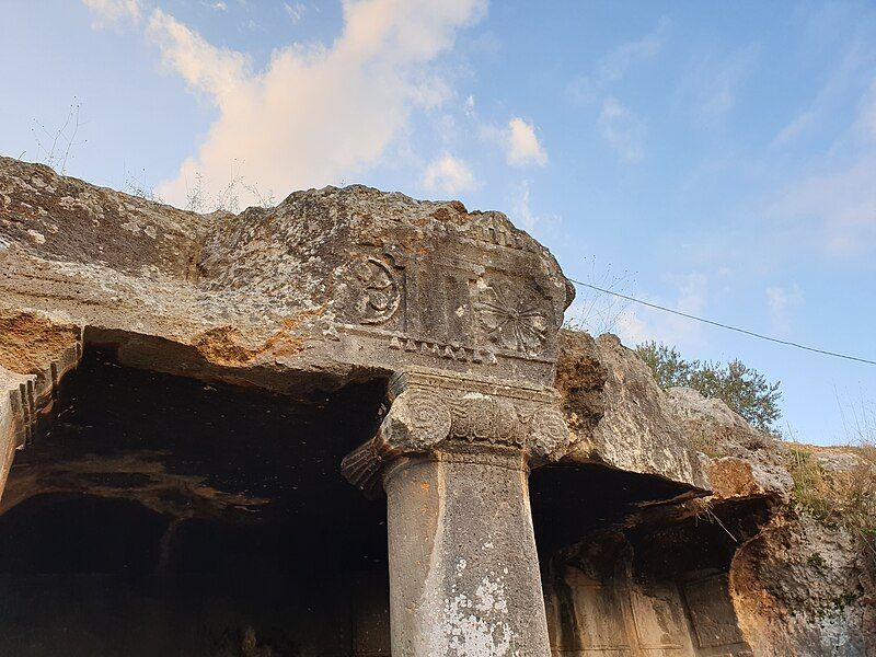 File:Tomb entrance.jpg