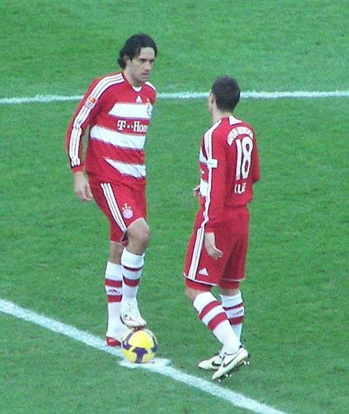 File:Toni und Klose.jpg