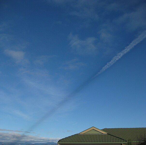 File:Vapour shadow.jpg