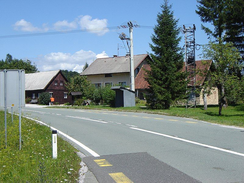 File:Village Briga.jpg