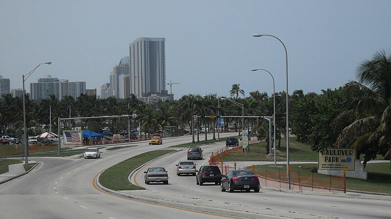 File:A1A-Haulover-park..JPG