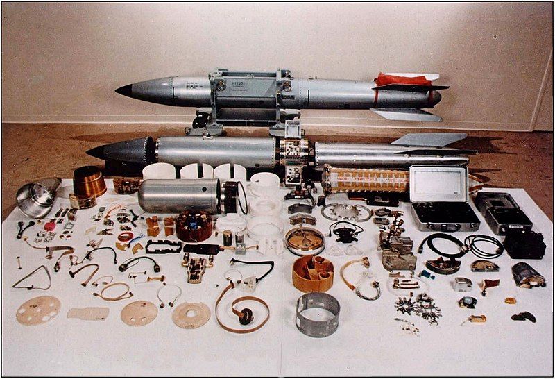 File:B-61 bomb (DOE).jpg