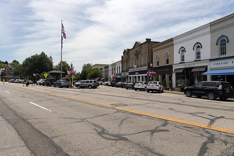 File:Chagrin Falls, Ohio.jpg