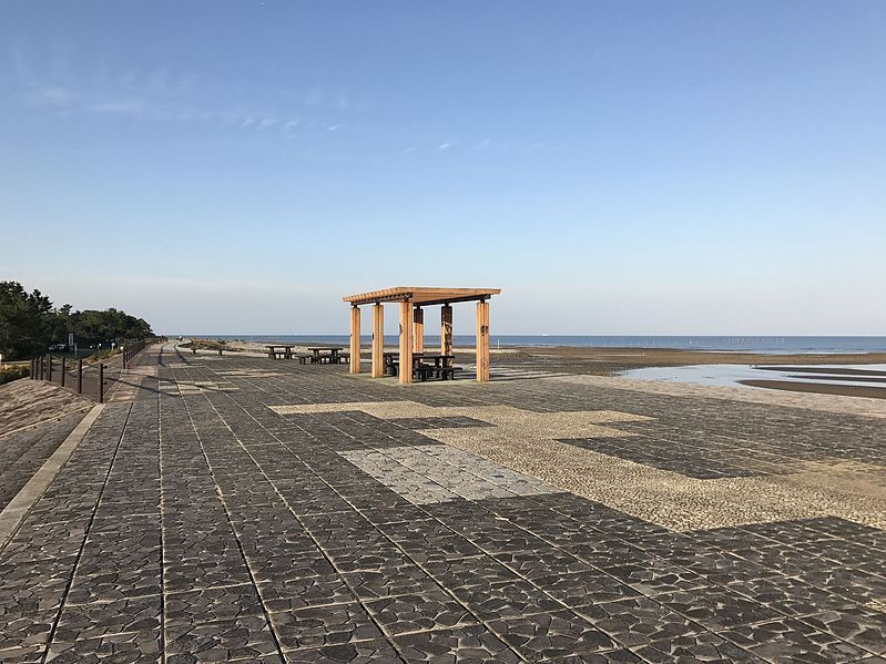 File:Hamanomiya Beach 20161116-3.jpg