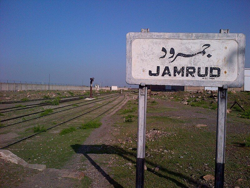 File:Jamrud rail line.jpg