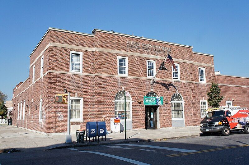 File:Parkville USPS Office.jpg