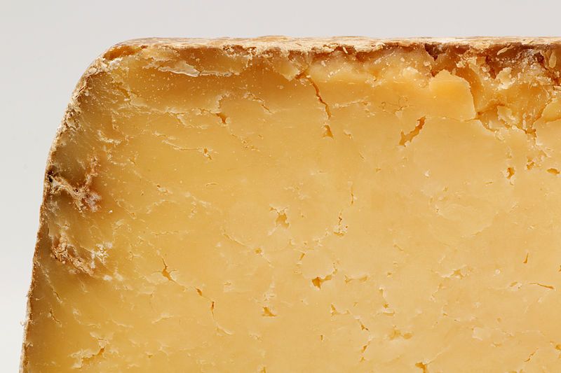 File:Salers (fromage) 04.jpg