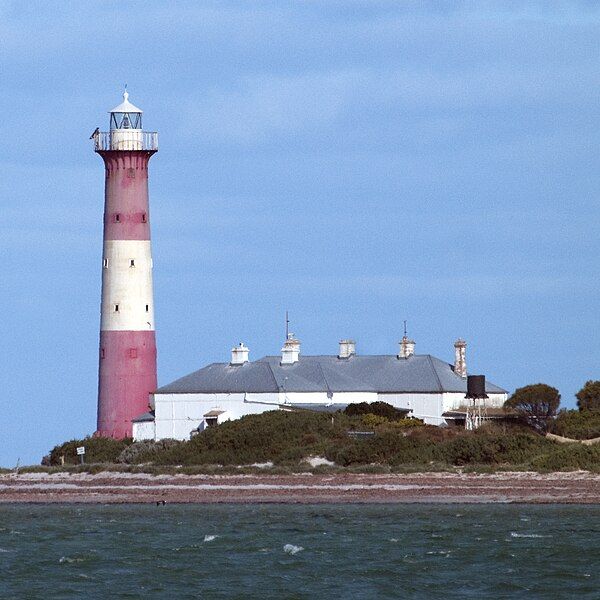 File:Troubridge Island Lighthouse.jpg