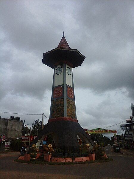 File:Anamduwa Clock Tower.jpg